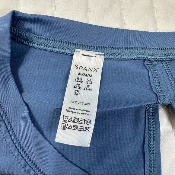 SPANX Soft Spot Wrap Back Indigo Haze Butter Long Sleeve T-Shirt Size M - Picture 6 of 16